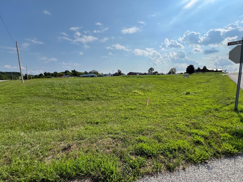 Holder Drive and Thomasville Road, Houston, MO à vendre - Photo du bâtiment - Image 2 de 3