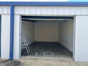 249-268 Seaboard Ave, Venice, FL for lease Interior Photo- Image 2 of 4