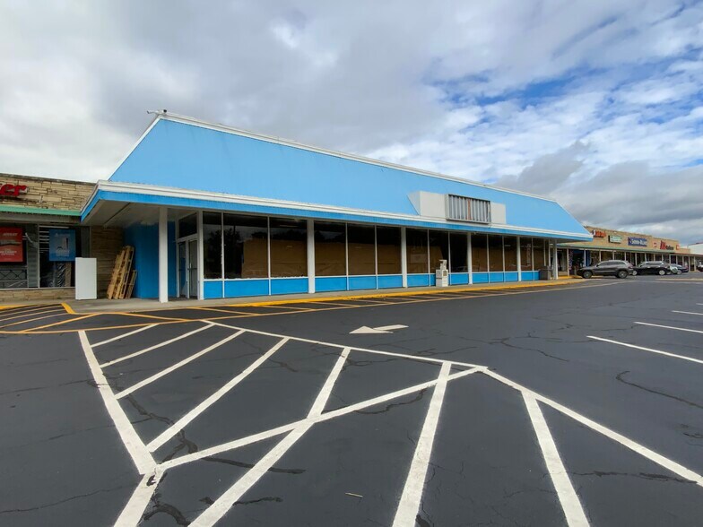 908-1010 W Cumberland St, Dunn, NC à louer - Photo du bâtiment - Image 1 de 11