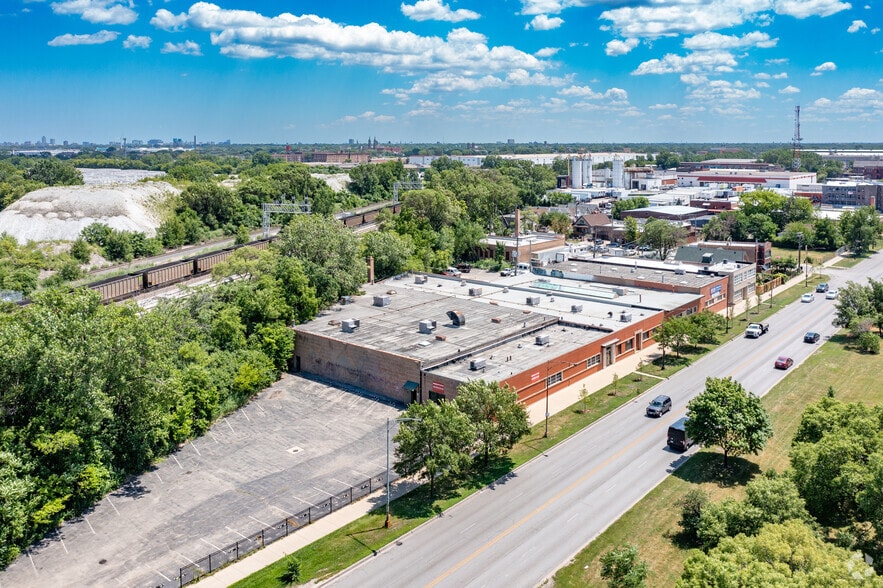 4025-4039 S Western Blvd, Chicago, IL for sale - Aerial - Image 2 of 25