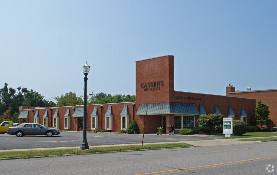 400 St. Louis St, Edwardsville, IL à louer - Photo du bâtiment - Image 3 de 9