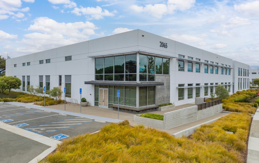 2115 North Loop Rd, Alameda, CA for lease Building Photo- Image 1 of 7