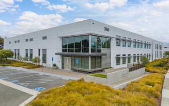 2115 North Loop Rd, Alameda, CA for lease Building Photo- Image 1 of 7