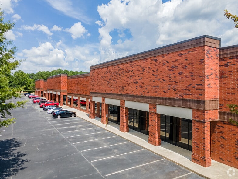 5100 Peachtree Industrial Blvd, Peachtree Corners, GA for lease - Building Photo - Image 3 of 5