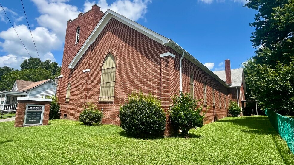 529 Alexander Ave, Henderson, NC à vendre - Photo du bâtiment - Image 2 de 16