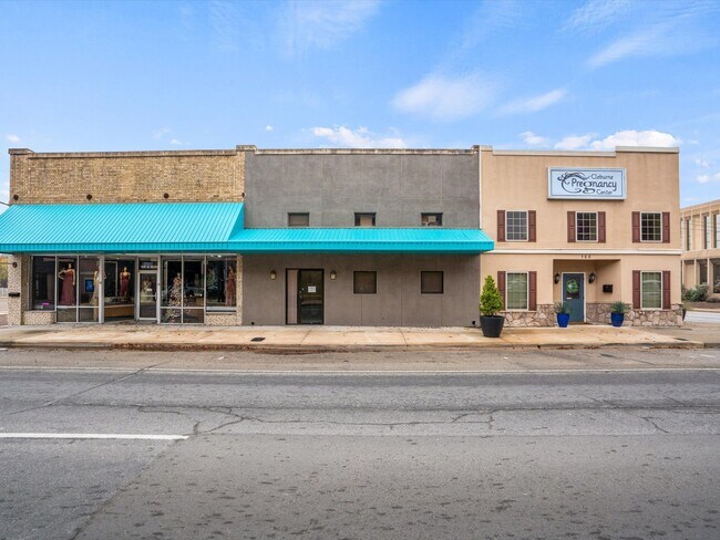 Plus de détails pour 102 S Main St, Cleburne, TX - Bureau à vendre