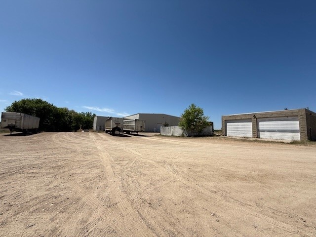 37701 Ottawa Rd, Le Sueur, MN for sale - Building Photo - Image 3 of 8