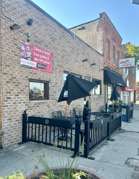 360 S East Ave, Kankakee, IL for sale - Building Photo - Image 2 of 8