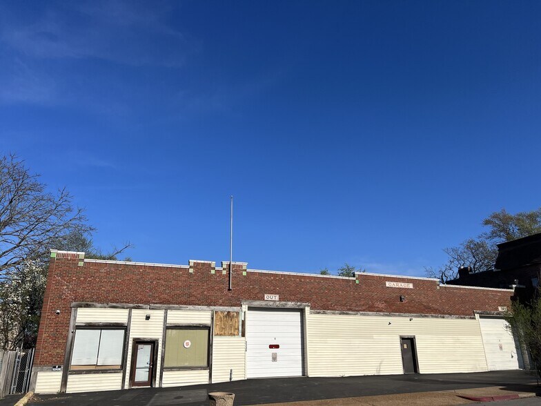 3136 Morganford Rd, Saint Louis, MO à vendre - Photo principale - Image 1 de 1