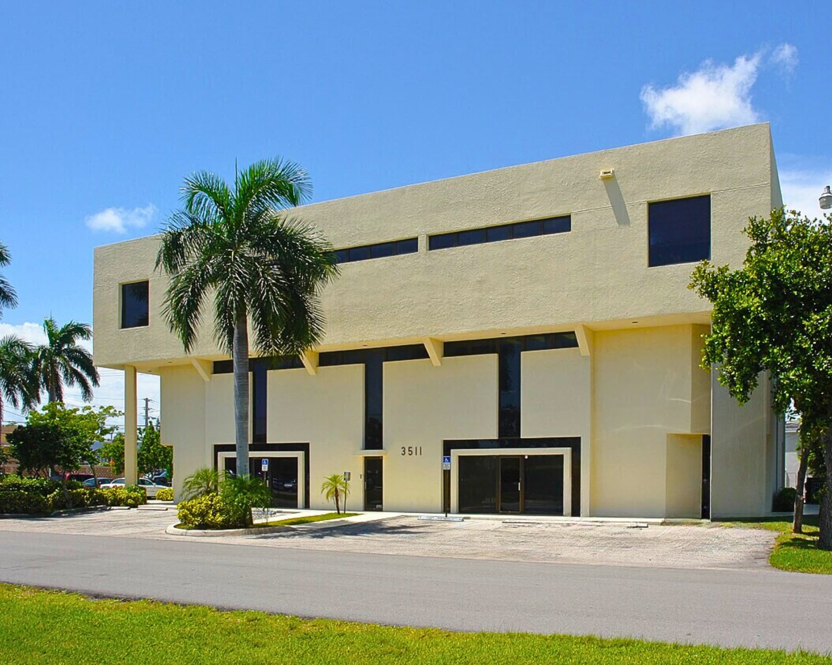 3511 NE 22nd Ave, Fort Lauderdale, FL for lease Building Photo- Image 1 of 13