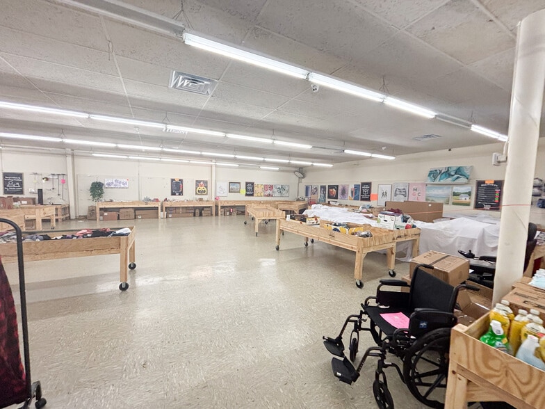 304 E Jackson St, Willard, MO for lease - Building Photo - Image 2 of 11