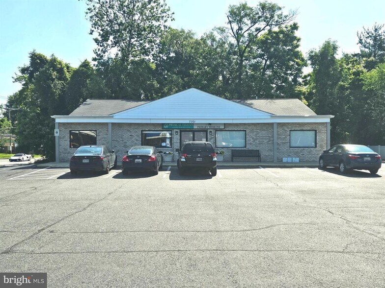 7301 E Furnace Branch Rd, Glen Burnie, MD à louer - Photo du bâtiment - Image 2 de 19