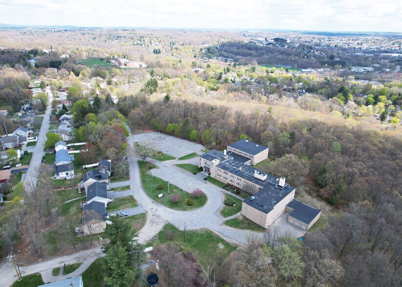 25 Chester St, Worcester, MA à vendre - Aérien - Image 3 de 8