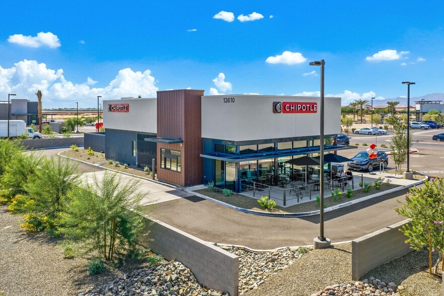 Marley Park Square - Retail Investment portfolio of 5 properties for sale on LoopNet.ca - Building Photo - Image 3 of 15