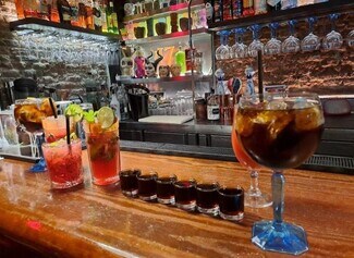 Plus de détails pour Commerce de détail à louer