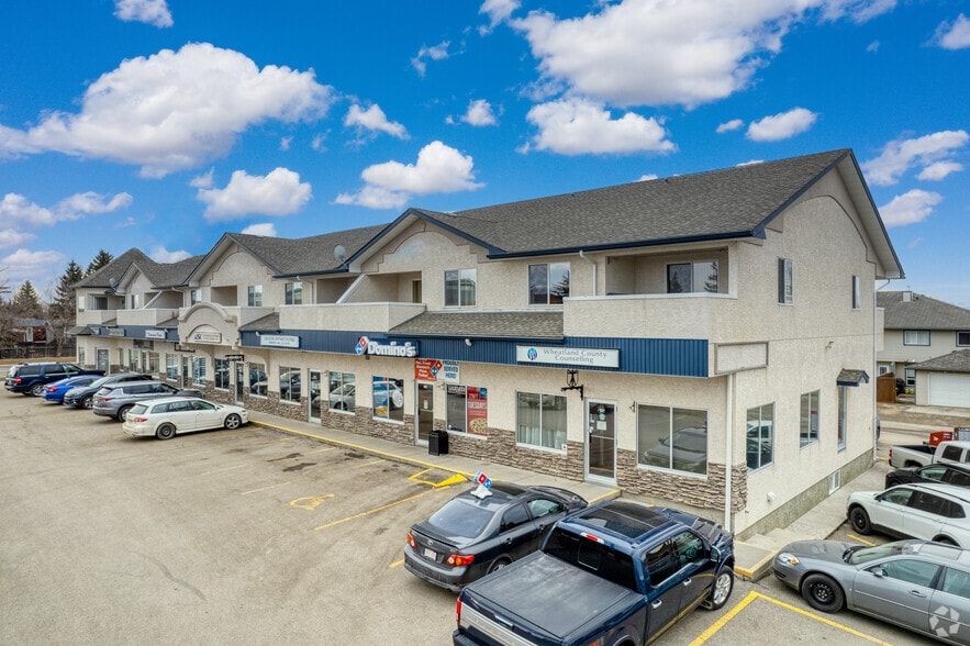 95 Brent Blvd, Strathmore, AB for lease - Building Photo - Image 1 of 5