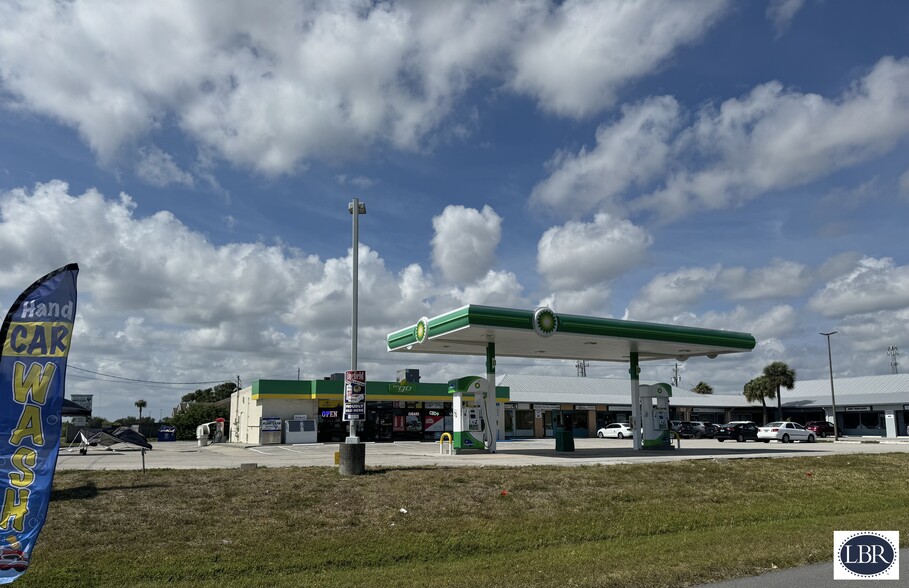 2280 Harris Ave NE, Palm Bay, FL for lease - Primary Photo - Image 1 of 3