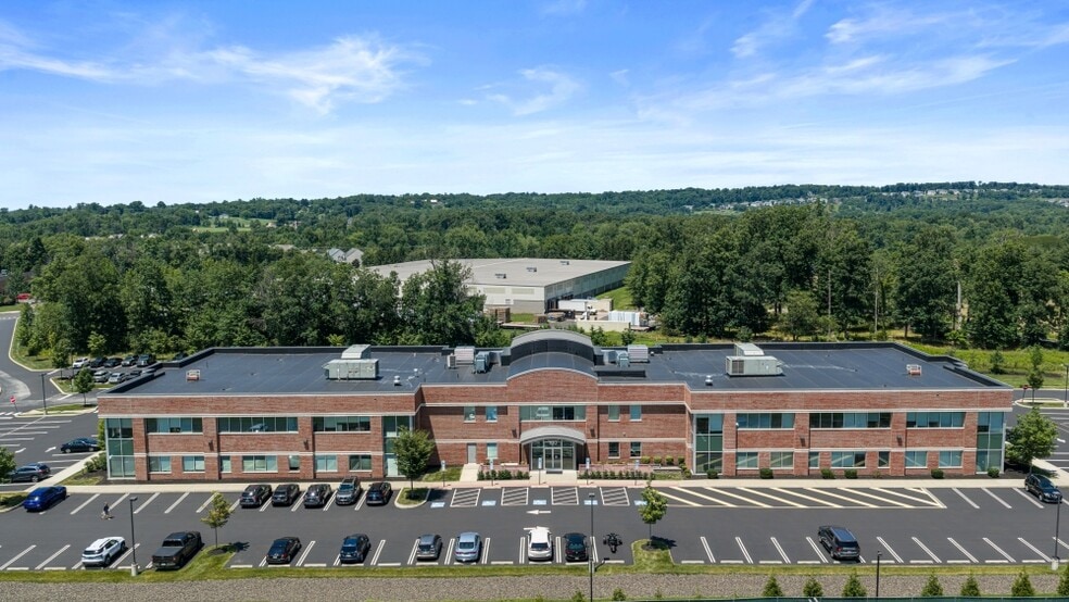 160 New Britain Blvd, Chalfont, PA for sale - Building Photo - Image 3 of 40