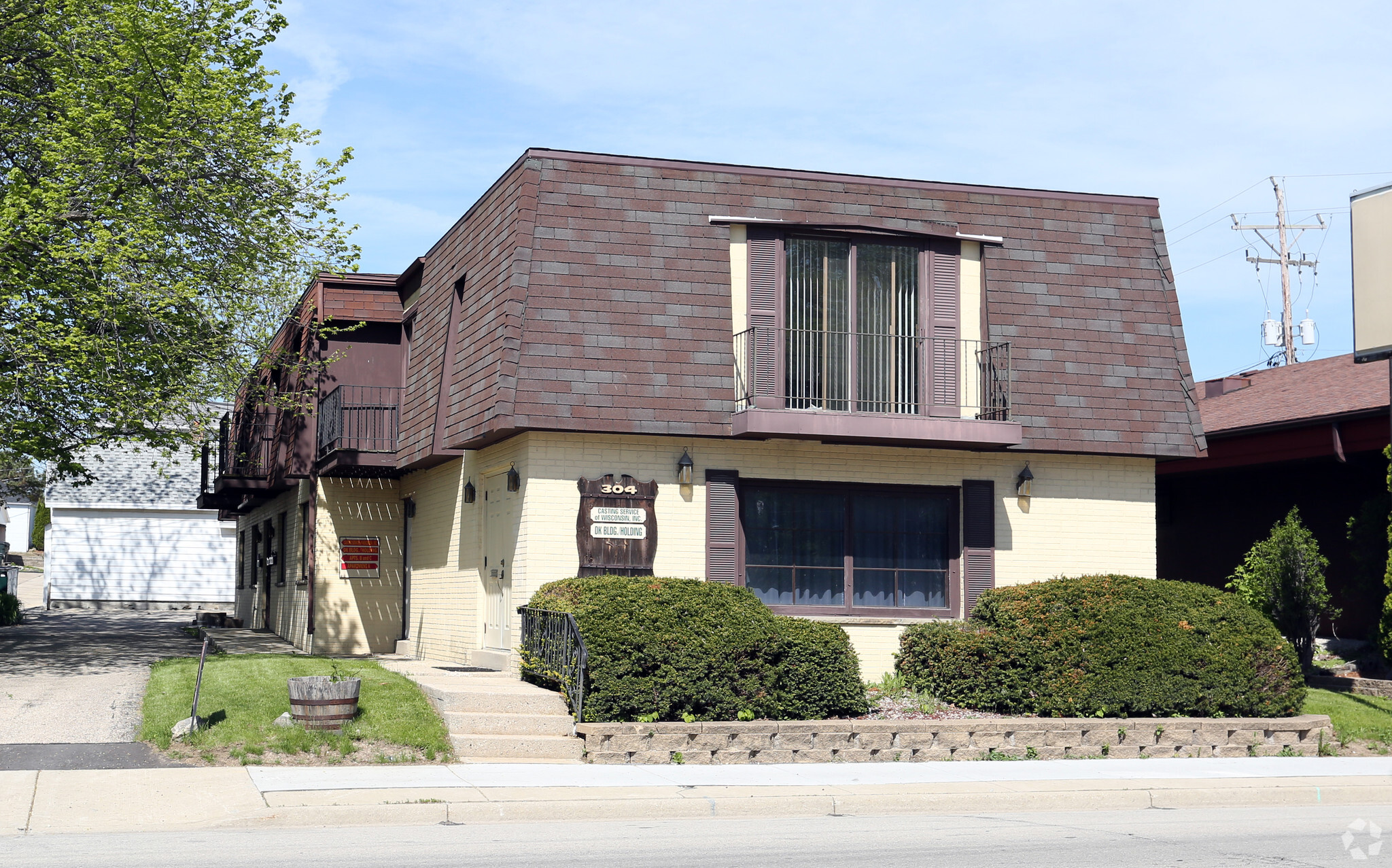 304 N Chicago Ave, South Milwaukee, WI for sale Primary Photo- Image 1 of 1