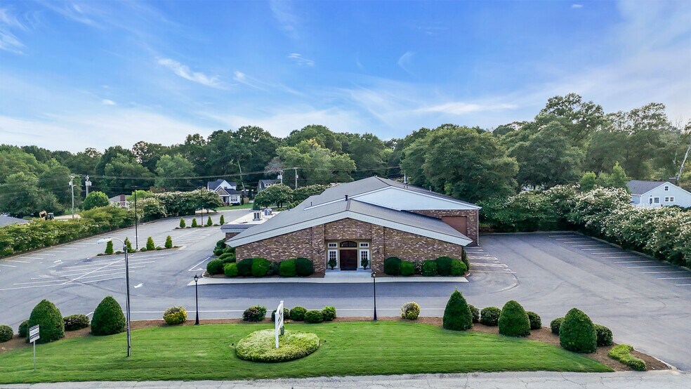 313 N Main St, Simpsonville, SC à vendre - Photo du bâtiment - Image 1 de 41