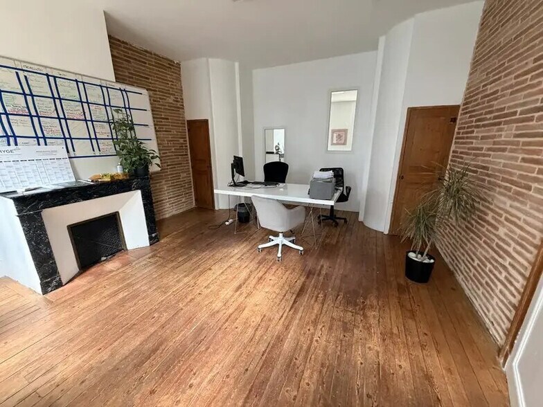 Office in Pechbonnieu for sale - Interior Photo - Image 2 of 9