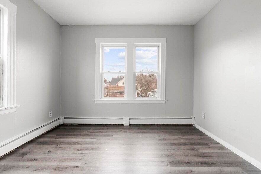 123-125 North St, New Britain, CT à vendre - Photo du bâtiment - Image 3 de 27