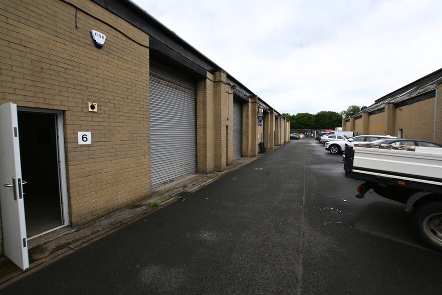 11 Bankside, Falkirk for lease - Building Photo - Image 2 of 3