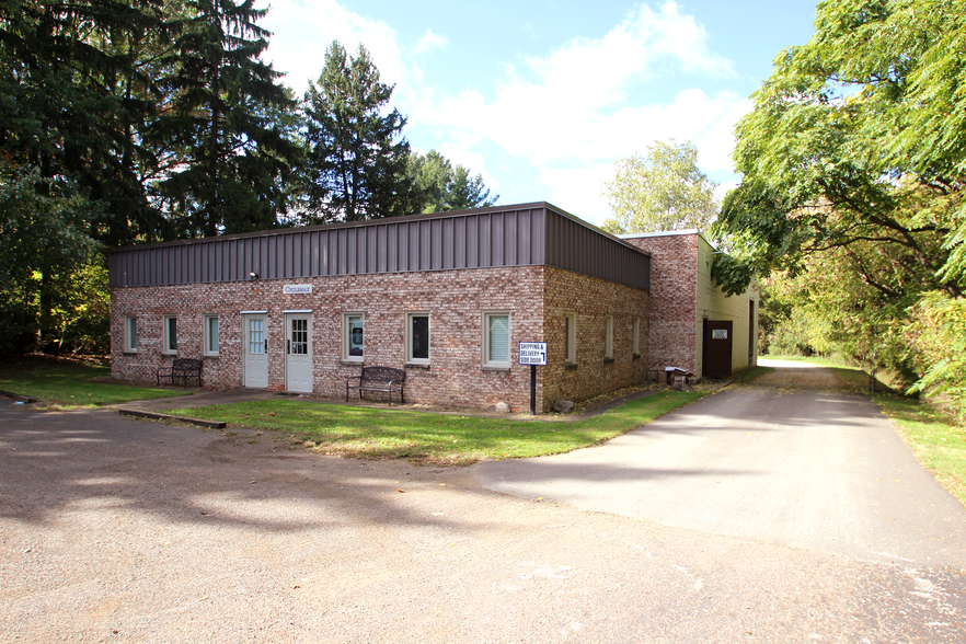 1022 Marks Rd, Valley City, OH à vendre - Photo principale - Image 1 de 10