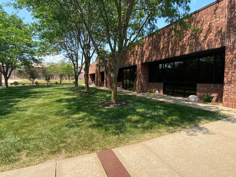 3343 E Montclair St, Springfield, MO à louer - Photo du bâtiment - Image 2 de 27