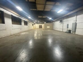 1502 12th St SW, Canton, OH à louer Photo intérieure- Image 2 de 4