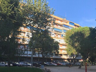 Plus de détails pour Calle Montecarlo, 1, Móstoles - Multi-résidentiel à vendre