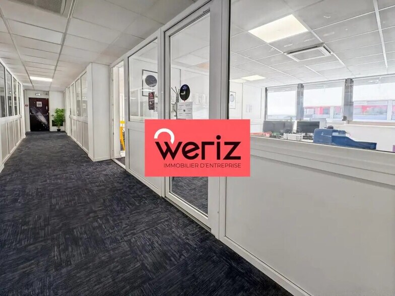 Office in Marseille for lease - Interior Photo - Image 3 of 5