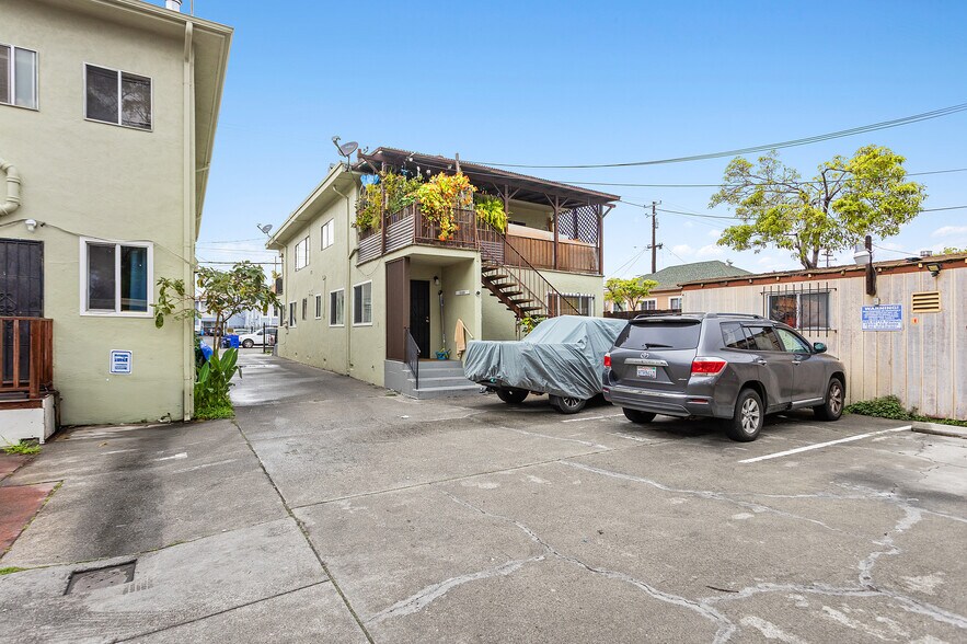 1430-1436 45th Ave, Oakland, CA à vendre - Photo du bâtiment - Image 2 de 26