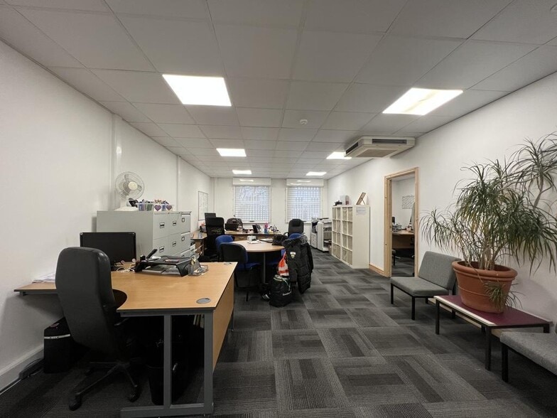 Dalewood Rd, Newcastle Under Lyme for lease - Building Photo - Image 3 of 10