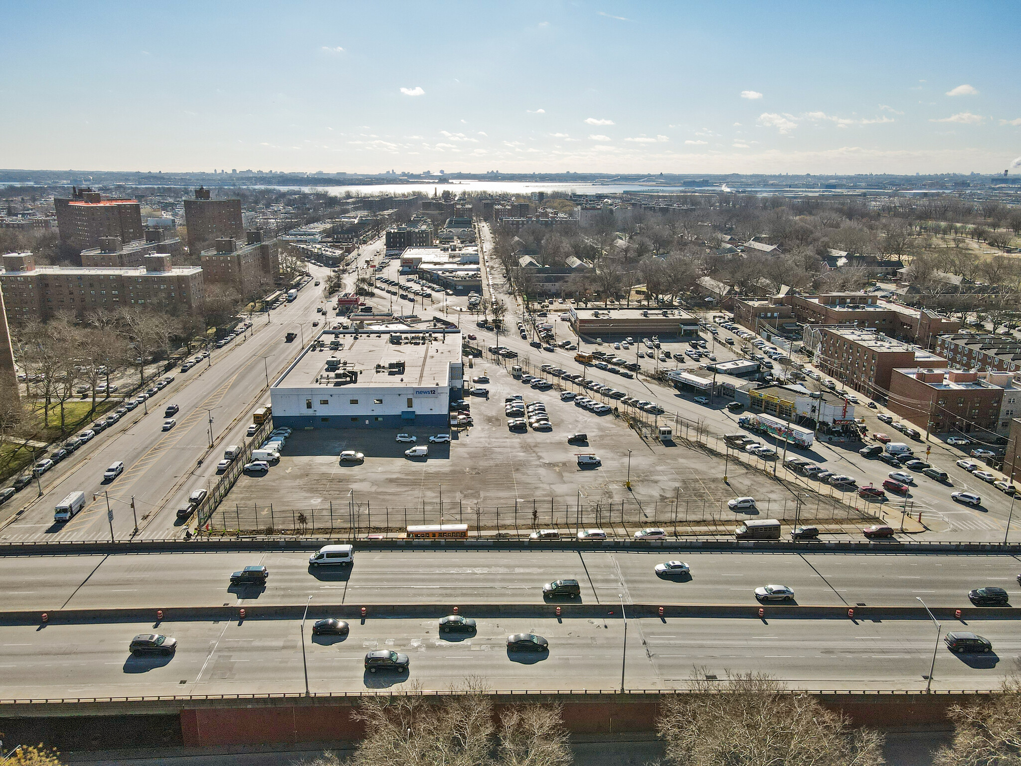 930 Soundview Ave, Bronx, NY à vendre Photo principale- Image 1 de 1