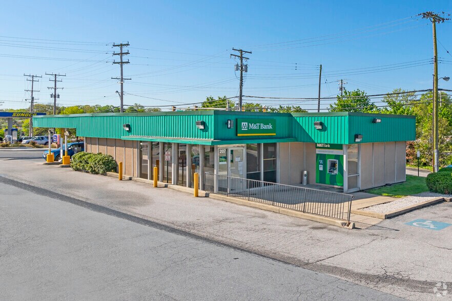 15100 Baltimore Ave, Laurel, MD à louer - Photo principale - Image 1 de 2