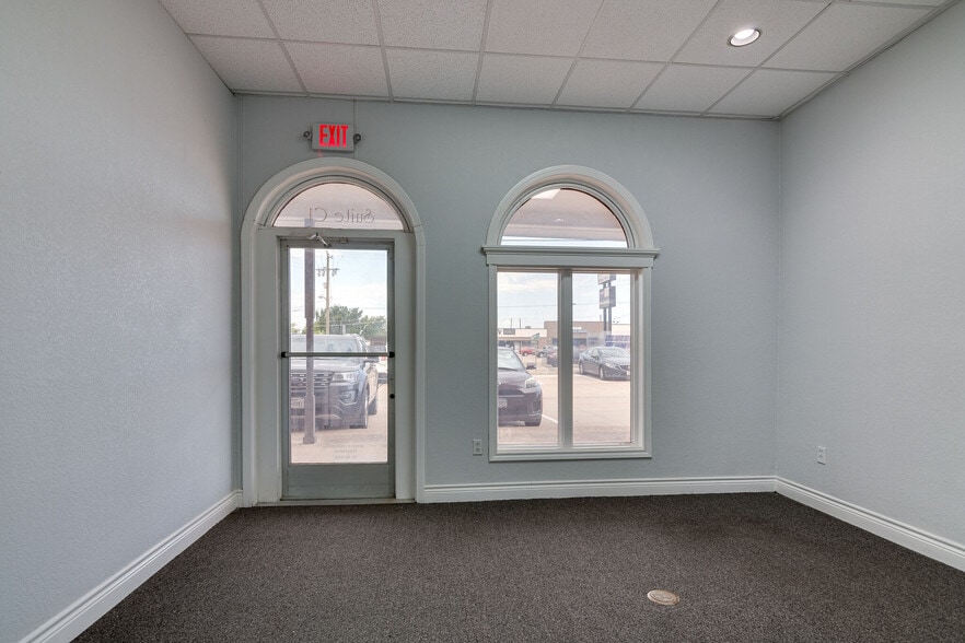 310 N Main St, Keller, TX for lease - Interior Photo - Image 2 of 6