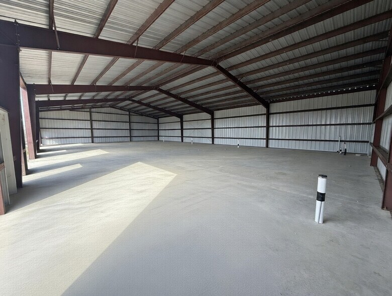 TBD Utility Rd, Sanger, TX à louer - Photo du bâtiment - Image 3 de 8