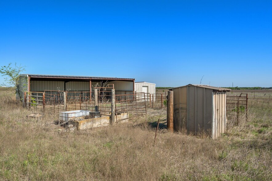 Hwy 183 and CR 211, Florence, TX for sale - Building Photo - Image 3 of 27