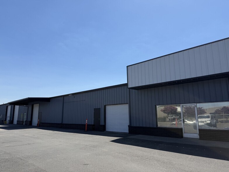 820 Beckman Rd, Lodi, CA à louer - Photo du bâtiment - Image 2 de 23