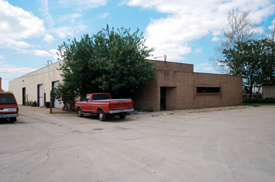 16550 Racho Rd, Taylor, MI for sale - Primary Photo - Image 1 of 2