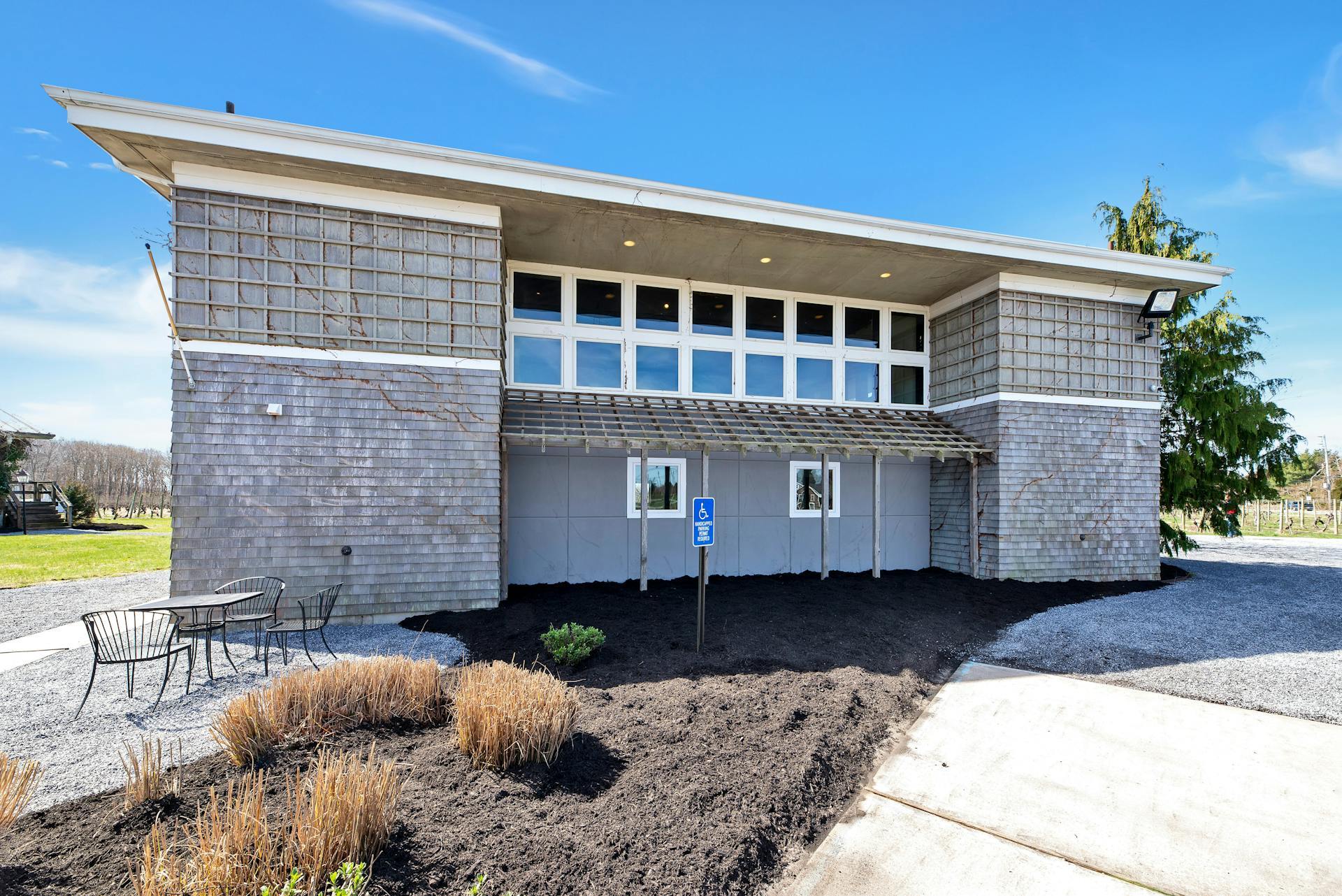 18910 Middle Rd, Cutchogue, NY for sale Primary Photo- Image 1 of 21