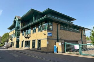 Fox Ln N, Chertsey for lease Primary Photo- Image 1 of 5