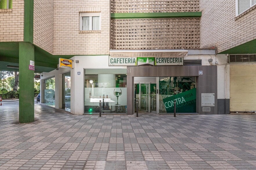 Calle Profesor Francisco Dalmau, 11, Granada, Granada for sale - Building Photo - Image 2 of 45