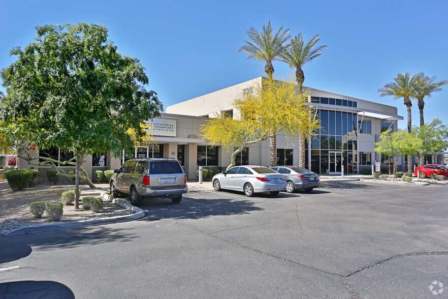 730 N 52nd St, Phoenix, AZ à louer - Photo du bâtiment - Image 1 de 5