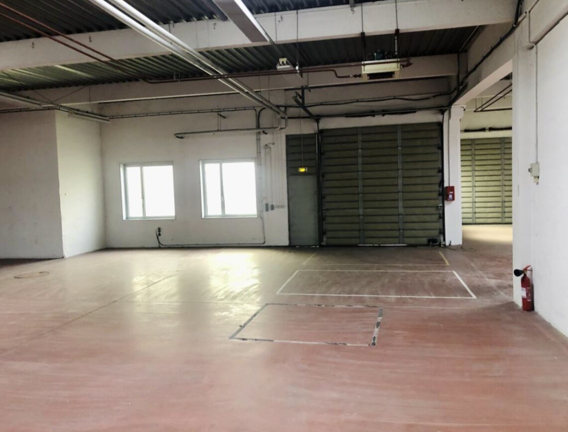 Flex in Tremblay-en-France for lease Interior Photo- Image 1 of 5