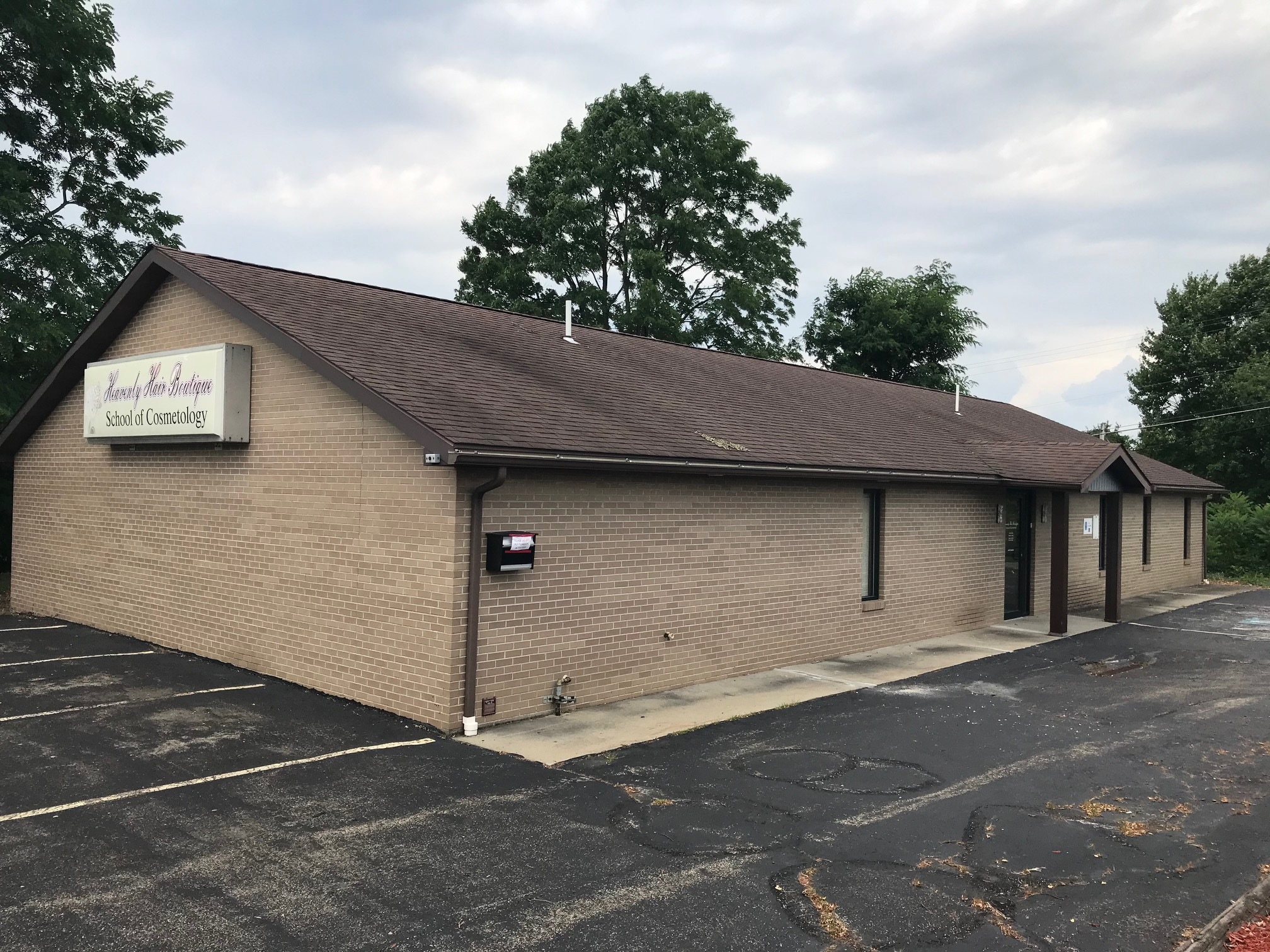 110 Bessemer Rd, Mount Pleasant, PA for lease Primary Photo- Image 1 of 16