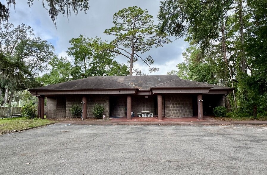 1906 Debarry Ave, Orange Park, FL for sale - Building Photo - Image 3 of 9