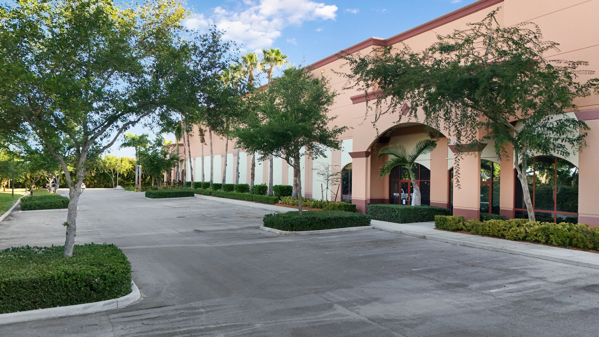 9627-9641 Premier Pky, Miramar, FL à vendre Photo du bâtiment- Image 1 de 1