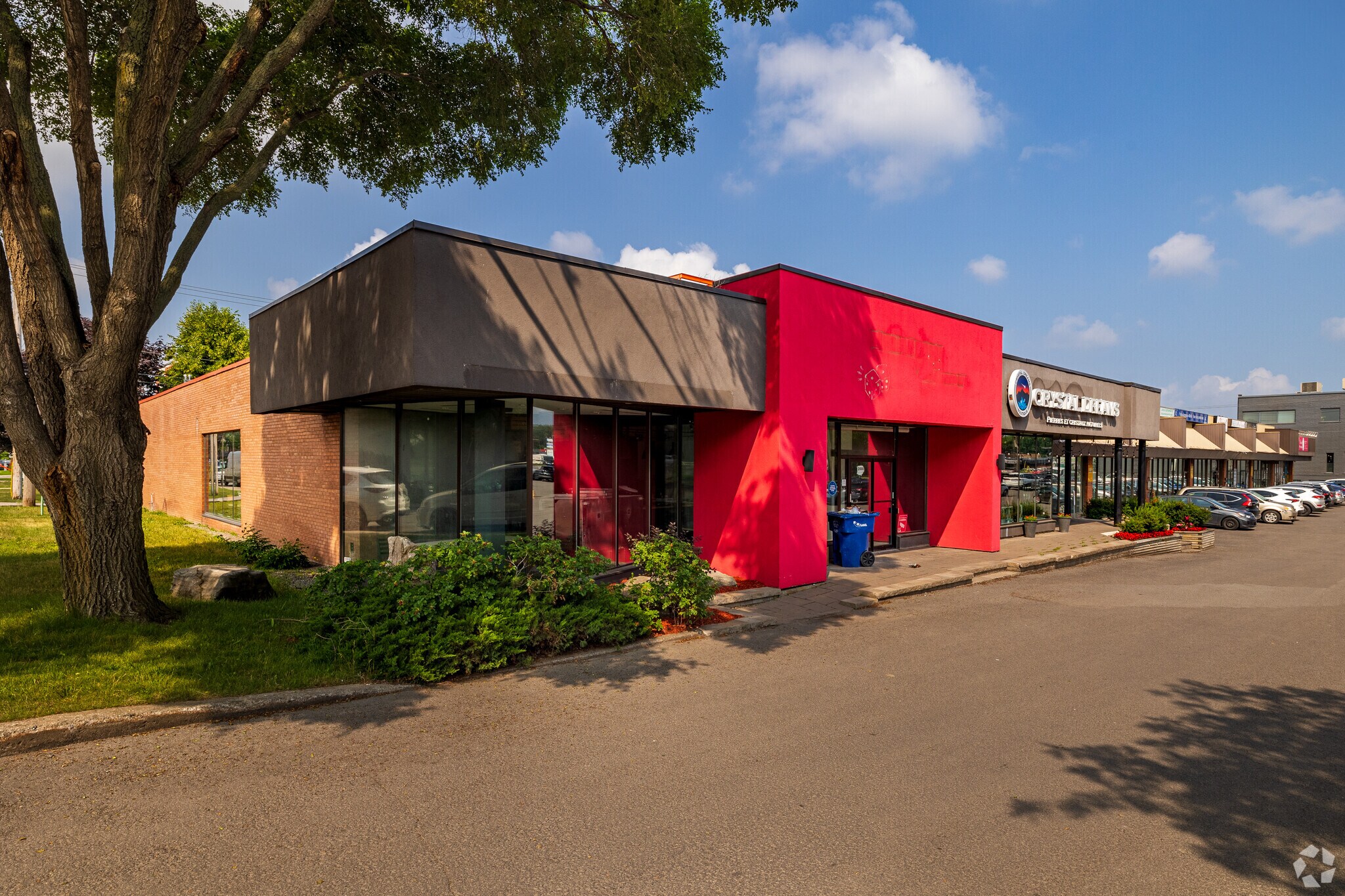 2000-2100 Boul Le Corbusier, Laval, QC for sale Building Photo- Image 1 of 1